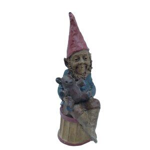 Vintage Tom Clark 1984 sitting gnome holding 'teddy' figurine